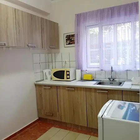 Cozy Flat In Apartment Nea Makri
